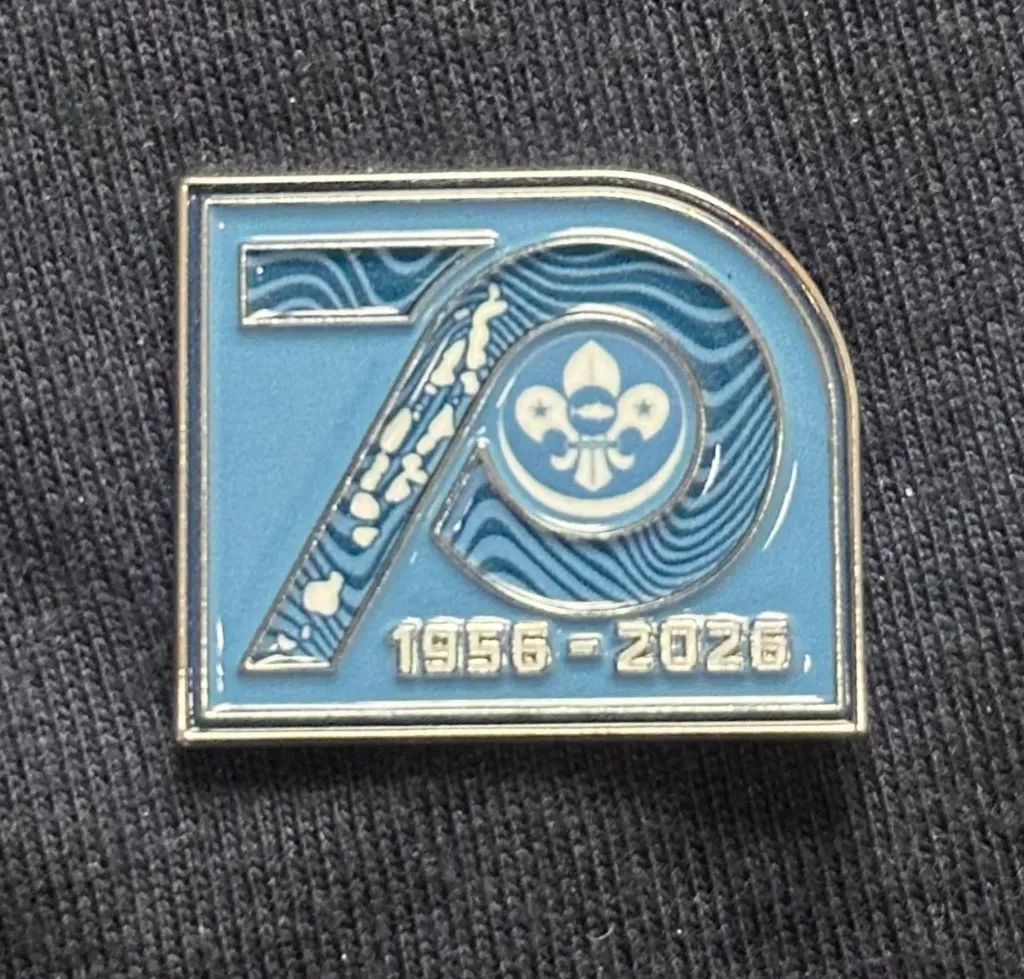 [9019] Platinum Pin Badge